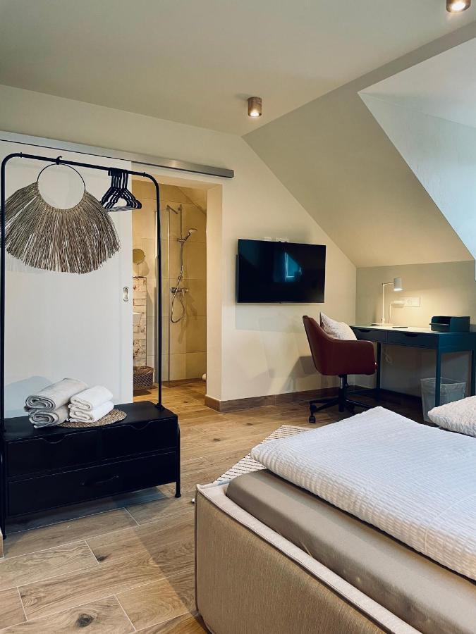 Hotel-Bistro-Europa Merchweiler Bagian luar foto