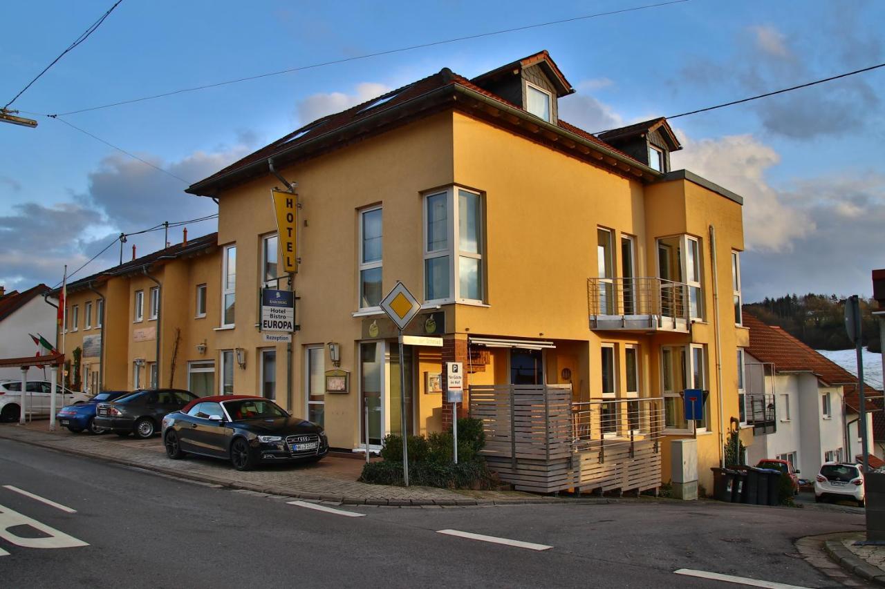 Hotel-Bistro-Europa Merchweiler Bagian luar foto